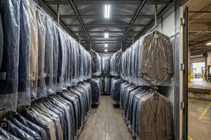 Tekstil Lojistiğinde 'Askılı Taşımacılık' Neden Önemli